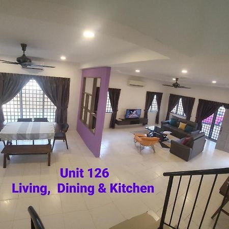 Ipoh Family Villa-Spacious Stay For 21 Or 42Pax Екстер'єр фото