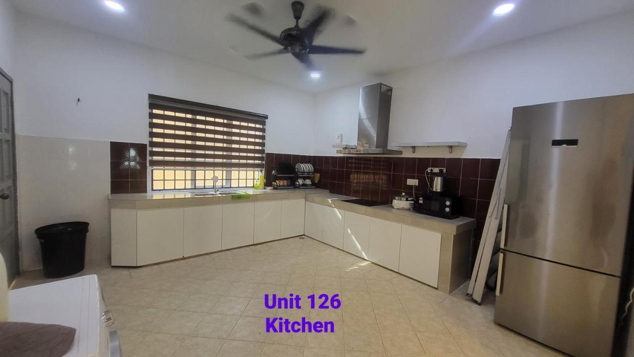 Ipoh Family Villa-Spacious Stay For 21 Or 42Pax Екстер'єр фото