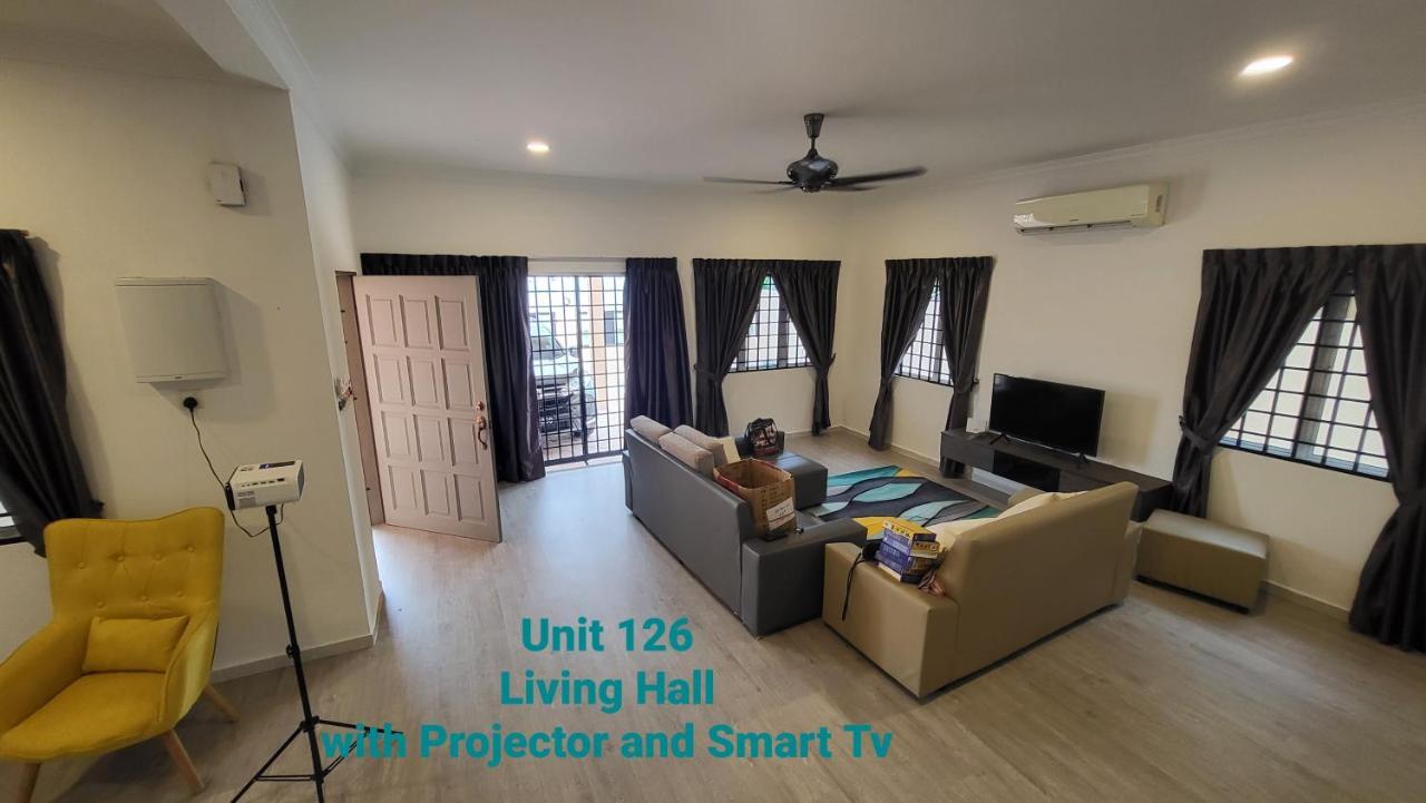 Ipoh Family Villa-Spacious Stay For 21 Or 42Pax Екстер'єр фото